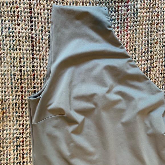 One-Shoulder Bodycon Gown with Side Slit - Picture 6 of 10